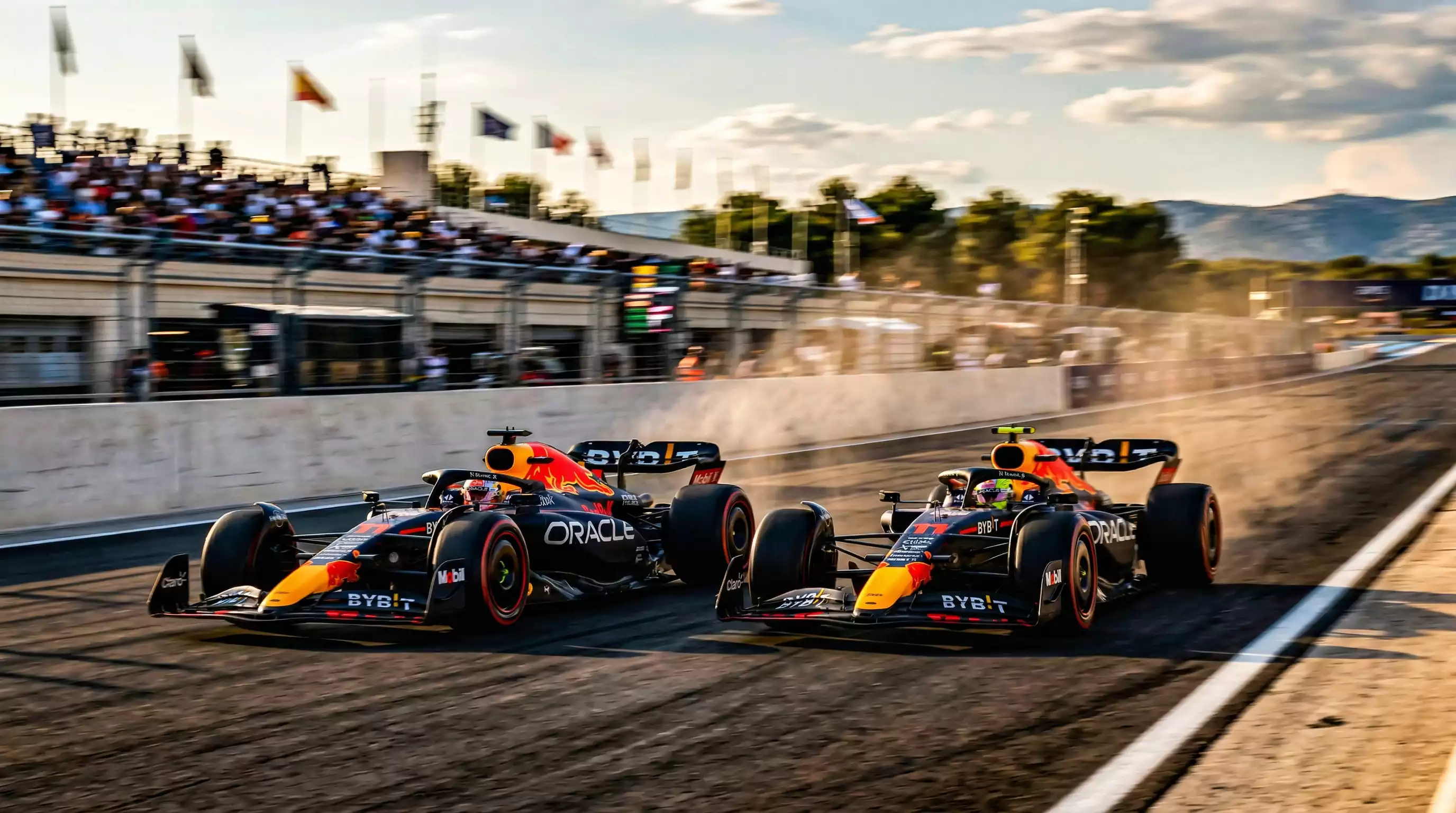 Zwei Formel-1-Wagen eines Teams auf der Strecke – Wetten auf die Konstrukteurs-WM